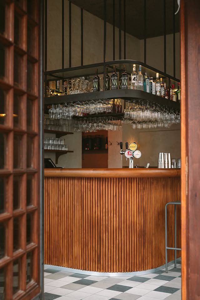 DINGHI-bar-lounge-cocktail-bar-ixelles00004